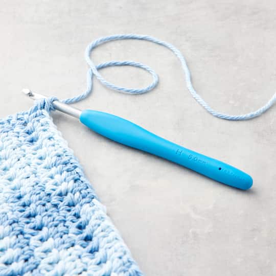 12 Pack: Clover Amour Crochet Hook, H/5mm